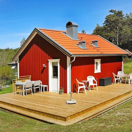 4 Person Holiday Home In Hen N Nösund Kültér fotó