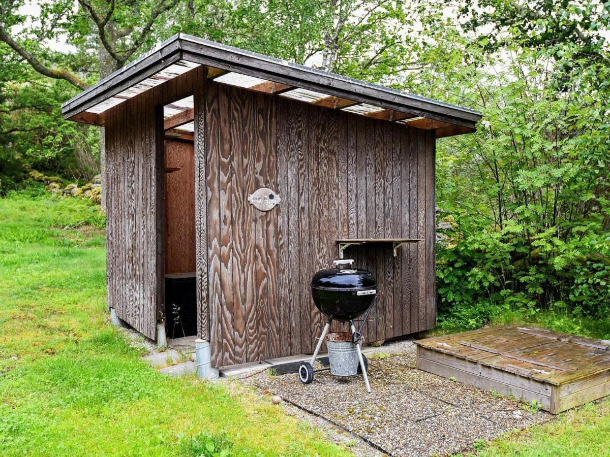 4 Person Holiday Home In Hen N Nösund Kültér fotó