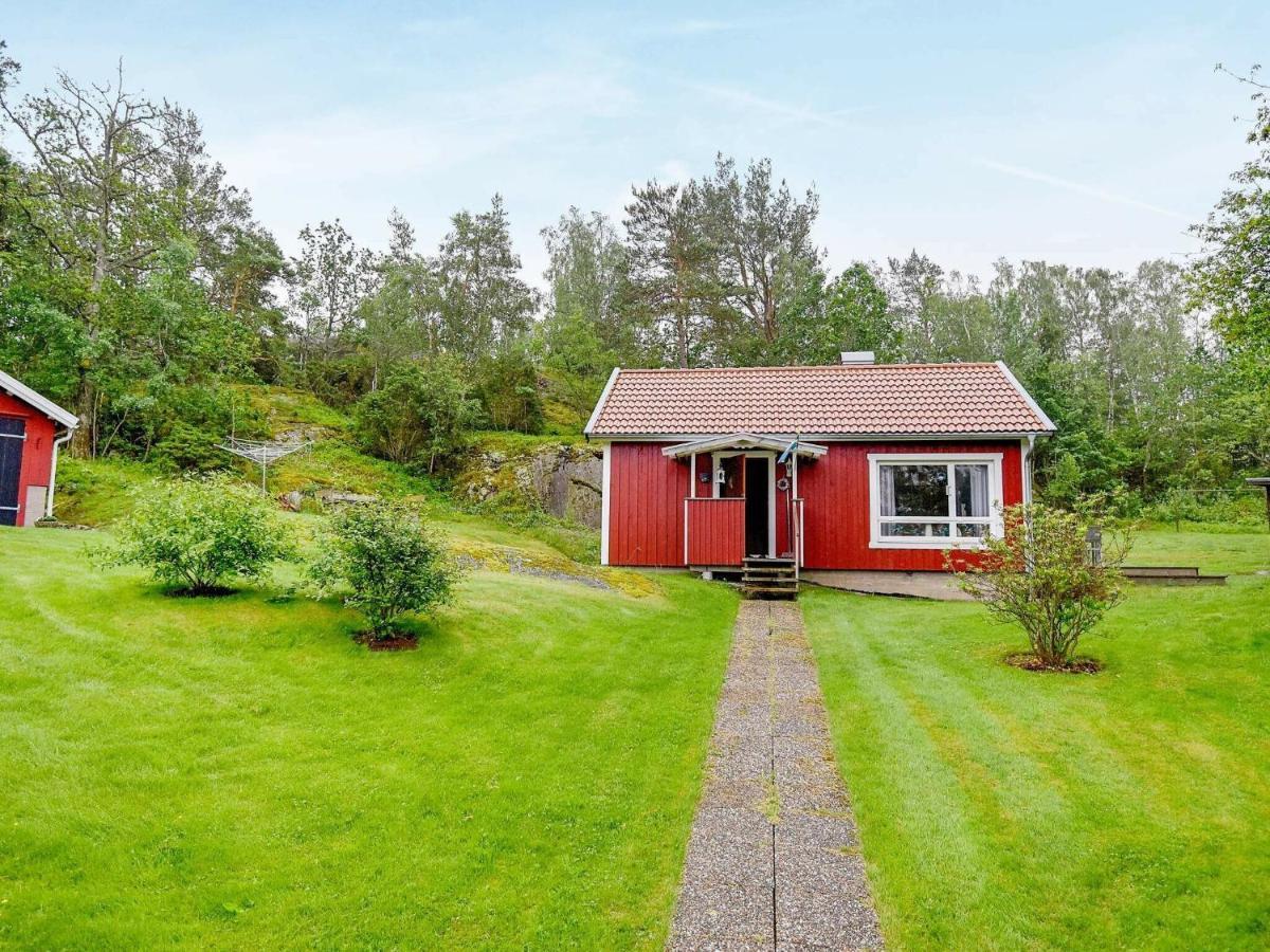 4 Person Holiday Home In Hen N Nösund Kültér fotó